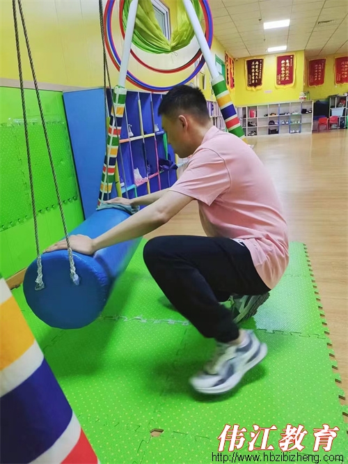 爱诺·优艺学校打扫卫生齐动手